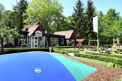 Maison de vacances avec bain moussant prטs de Zwolle