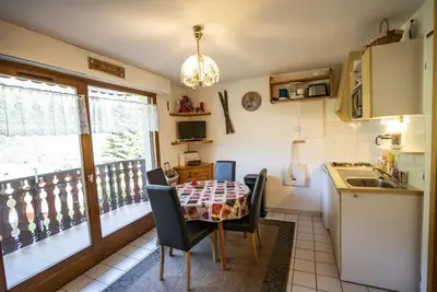 Image de 1er étage, balcon, parking, télévision, 22m², Châtel
