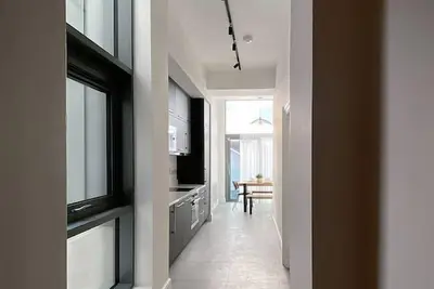 Image de Luxuriously large period D2 property of character