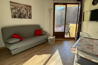 Image de 100m des commerces, 5ème étage, balcon, télévision, 18m², Pra Loup