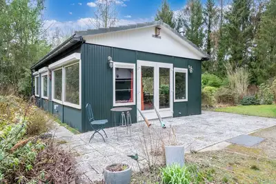 Image de Chalet avec grand jardin et mare aux canards