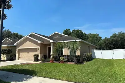 Image de Fenced in - Walk to Brandon boat ramp & 25 minutes to Busch Garden theme parks!
