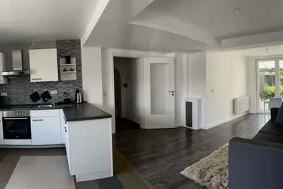Image de Neu Renovierte Ferienwohnung in Guxhagen, bei Kassel