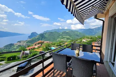 Image de Casa Irene le Balze appartamento  vista lago