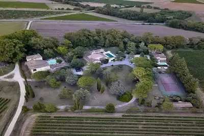 Image de Domaine Privé Le Moulin Neuf Uzés 40 personnes 2 piscines Parc clôturé. tennis
