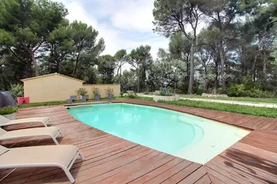 Image de Superbe Villa calme absolu en plein cœur de foret