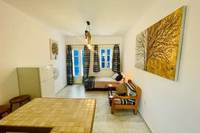 Image de Love Limni No:3 in Peaceful Poseidonia