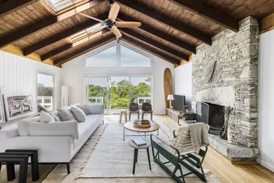Image de New… Montauk House with Lake views & amazing sunsets!