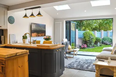 Image de 3 bedroom accommodation in Beverley