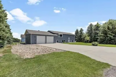 Image de 20min from Sturgis! Great home for sturgis rally couples! Room for trailer/bikes