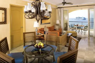 Image de Beautiful Waterfront Two Bedroom Suite @ Villa del Arco Resort & Spa