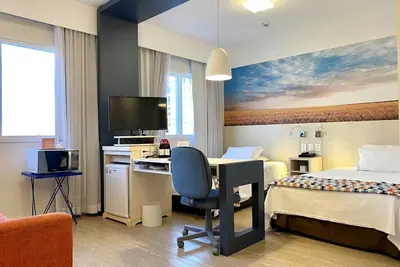Image de Beautiful Renovated Flat in Alphaville with wifi+1 space