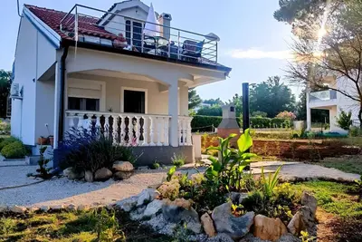 Image de Nouveau! Appartement Ariela, Vir