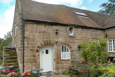 Image de 3 chambres à coucher à Whatstandwell, near Matlock