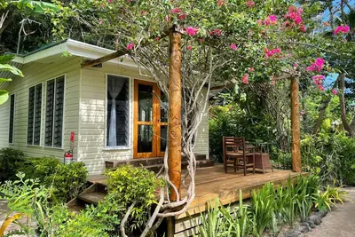 Image de Deluxe Oceanfront Bure with en-suite Bathroom