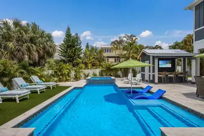 Image de Coconut Hut: Pool & Spa, Pool Table, Putting Green by Anna Maria Life Vacation Rentals