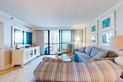 Image de Sea Colony beachfront 6th-floor condo with 12 pools, 2 hot tubs, private beach