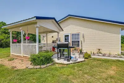 Image de Charming Smiths Grove Home Near Cave Tours!