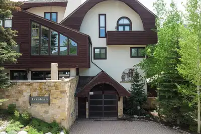 Image de Tyrolean Vail - Walk to Everything! Amenities access!