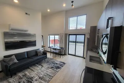 Image de Minimalist Urban Haven