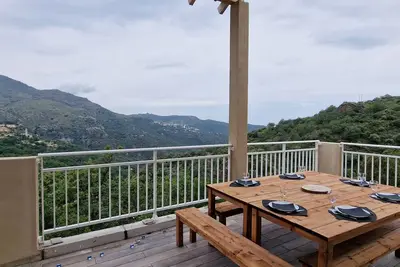 Image de Charmante maison neuve au cœur du maquis avec vue panoramique!