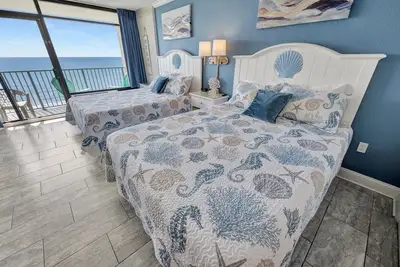 Image de Coastal Haven, Breathtaking Ocean Views and Pools!