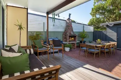 Image de Amaroo - Pet Friendly - 2 Mins Walk to Beach - Outdoor Fireplace