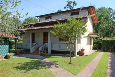 Image de Vacation Home à Marina Dei Ronchi avec 3 chambres à coucher, 7 couchages
