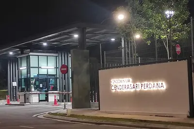 Image de Center of Johor Bahru, next to Singapore\n1. 5km to Larkin Sentral Bus Terminal