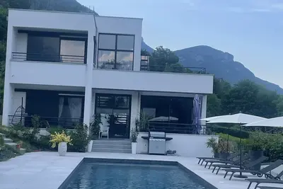 Image de Villa Romantique avec piscine