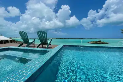 Image de New 5 Br Luxury Home with Dock, Pool, Spa & Beach on Moriah Harbour