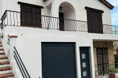Image de Appartement 1er etage d'une maison sur terrain clos de 1000m Ă 5 min de la plage