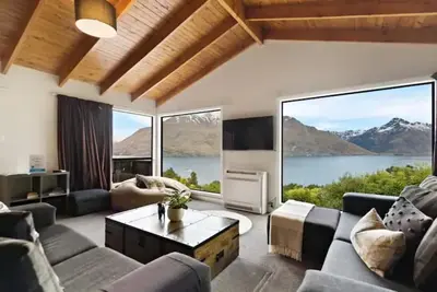 Image de The Alpine - Queenstown Holiday Home