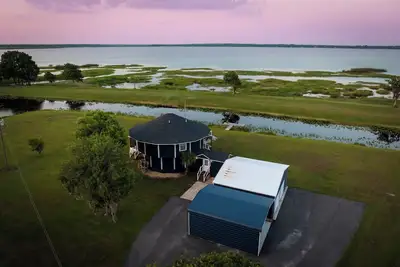 Image de Lakefront Home in Lake Wales, Fl – Private Dock, Fishing & Close to Attractions!
