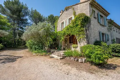 Image de Mas Eygalières Proche Centre Ville, vue Alpilles