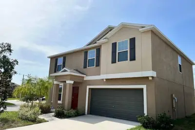 Image de New 4 bedroom corner house with ample space