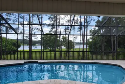 Image de Beautiful Lakeview Saltwater Pool Sanctuary!