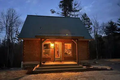 Image de Stay in a log cabin on farm\/vineyard in the Western Nc mountains!