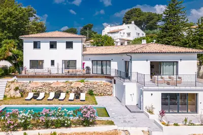Image de Magnifique villa avec piscine, salle de sport et sauna