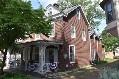 Image de The Portside Manor - Queen Street Chestertown - Walking Distance to Downtown