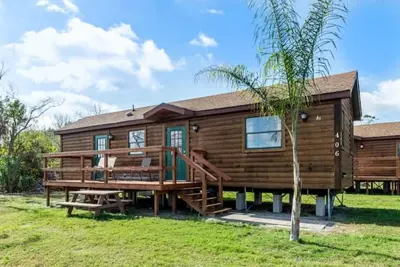 Image de Lakefront Cabin 10min toBEACH/Dogs Ok/Kayak/#406