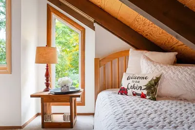 Image de Dog Friendly 3br/2ba with Loft and Mountain Views