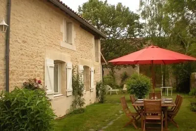 Image de Ronsard - Bonnes - Gîte