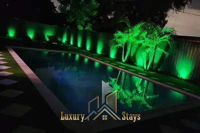 Image de Luxury Stay Villa 16min to Beaches \/9bd \/Heated Pool \/Bbq \/ Firepit \/ Game room