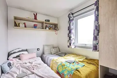 Image de Mobil-home Luxe Lo77 30m² 2 chambres 1 Salle de bain 4 personnes