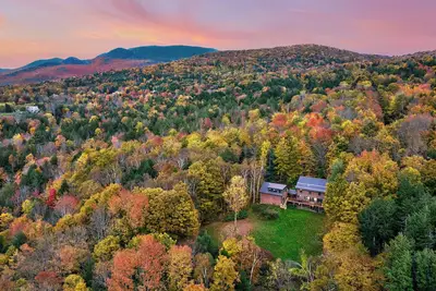 Image de Dug's House: 4 br, pet friendly, deck w/ Mansfield views!