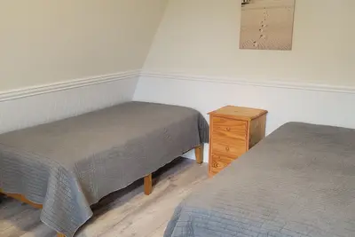 Image de 2nd Floor Beach retreat, 2 blocks from beach on bay block, dog friendly