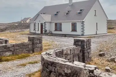 Image de (Family and pet friendly), Inishmore, Aran Islands, Large spacious property!