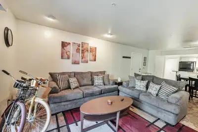 Image de Fantastic Location! Heated Pool, Close to Giants Stadium, Minutes from Old Town Scottsdale + Golfing