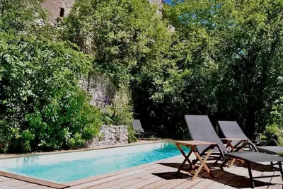 Image de The Swift's Return - Vézénobres, Languedoc Roussillon